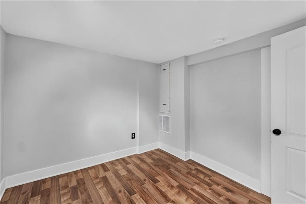 3936 Holmes Street — photo 35