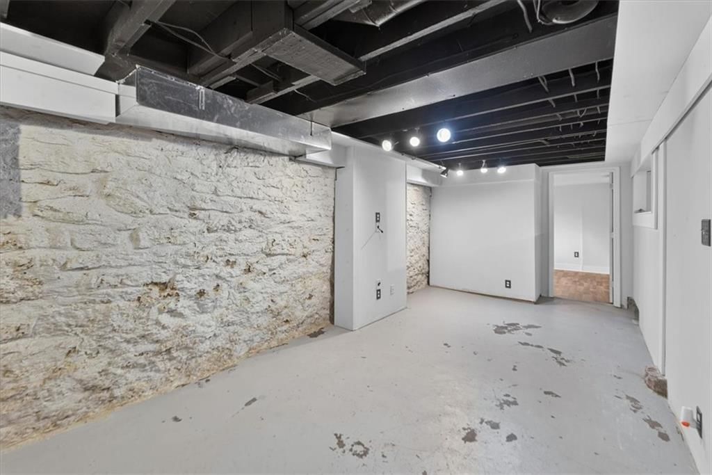 3936 Holmes Street — photo 38