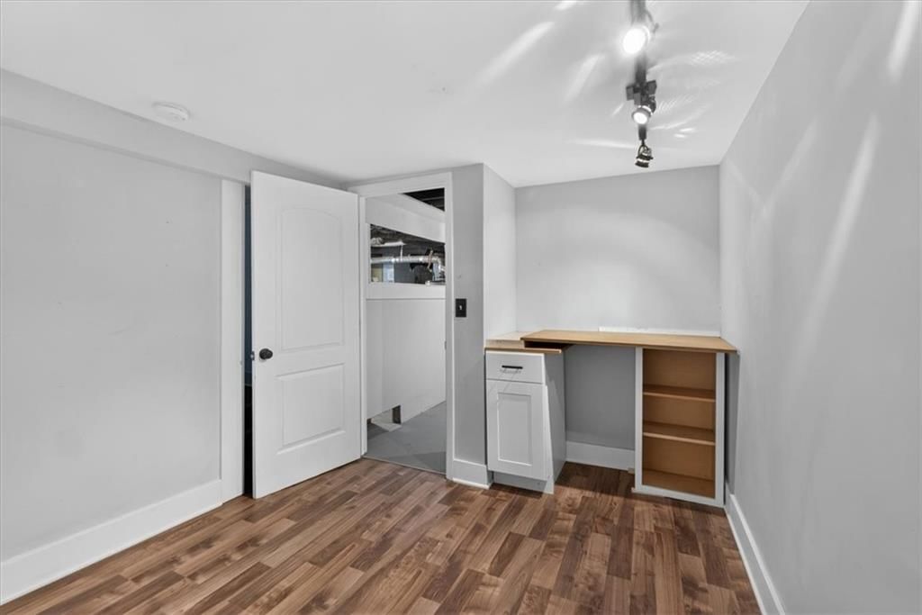 3936 Holmes Street — photo 41