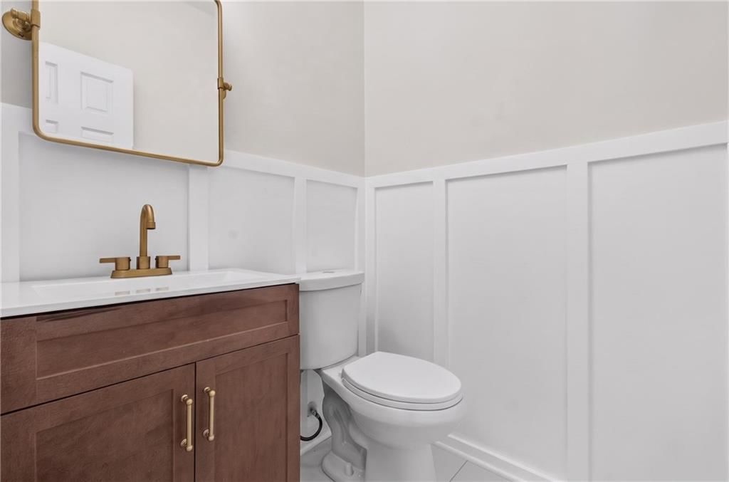 20 SE Meadowbrook Drive — photo 38