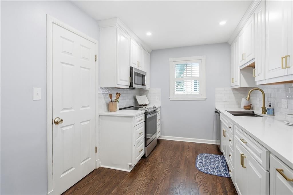 5401 Canterbury Road — photo 24