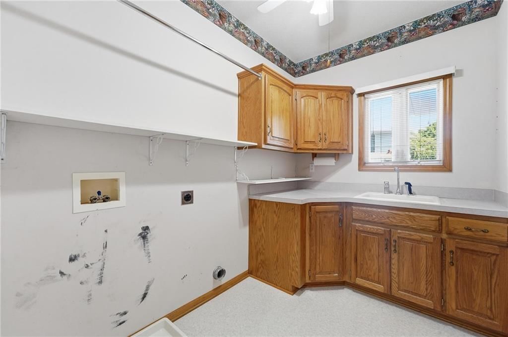 2910 S SWOPE Drive — photo 25