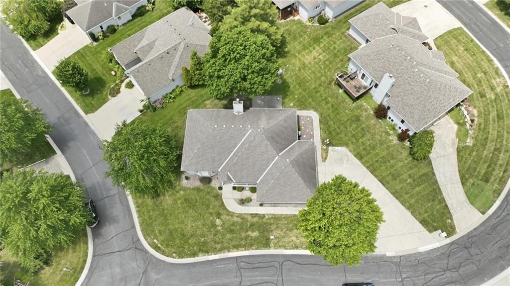 2910 S SWOPE Drive — photo 51