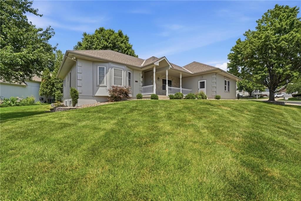 2910 S SWOPE Drive — photo 52