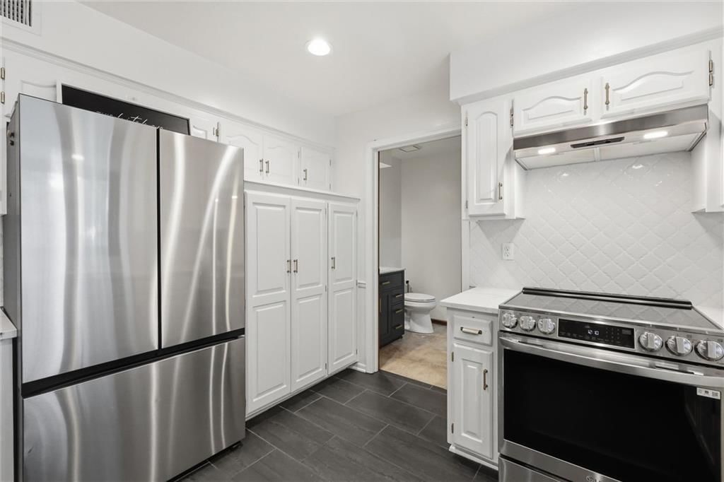 12405 Connell Street — photo 10