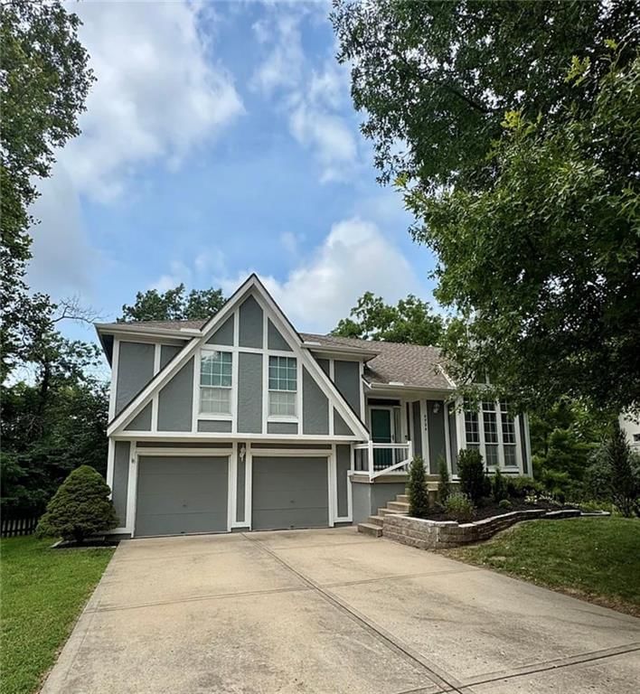 4904 Rosehill Drive — photo 1