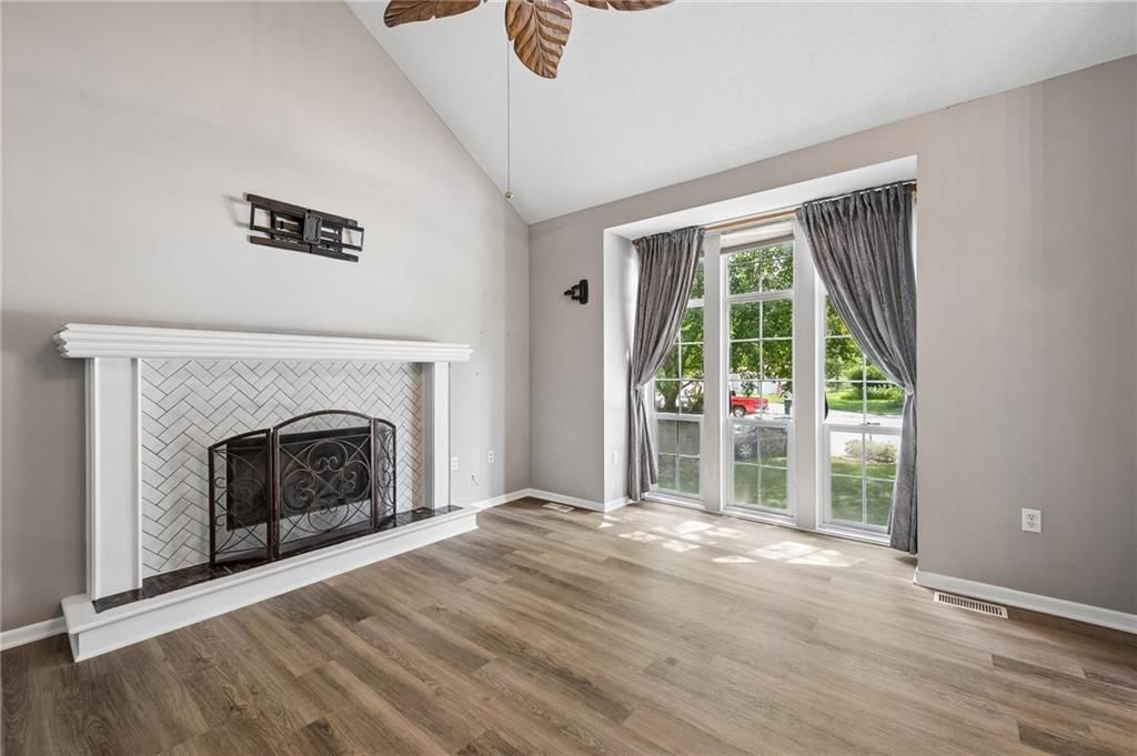 4904 Rosehill Drive — photo 5
