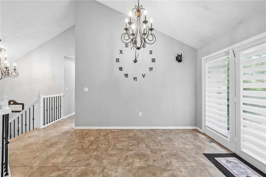 4904 Rosehill Drive — photo 8