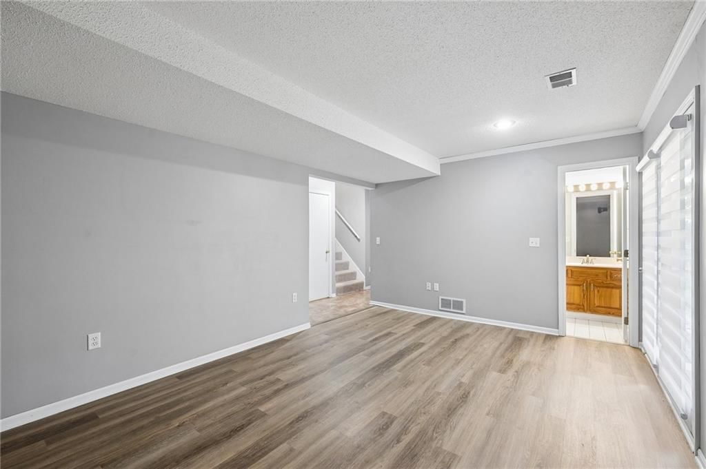 4904 Rosehill Drive — photo 23