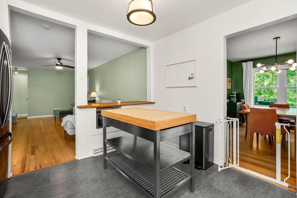 5812 W 101st Terrace — photo 10