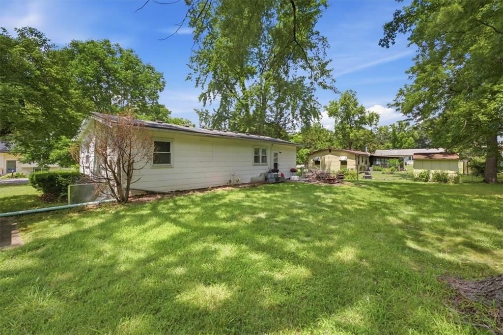 3133 Iowa Street — photo 15