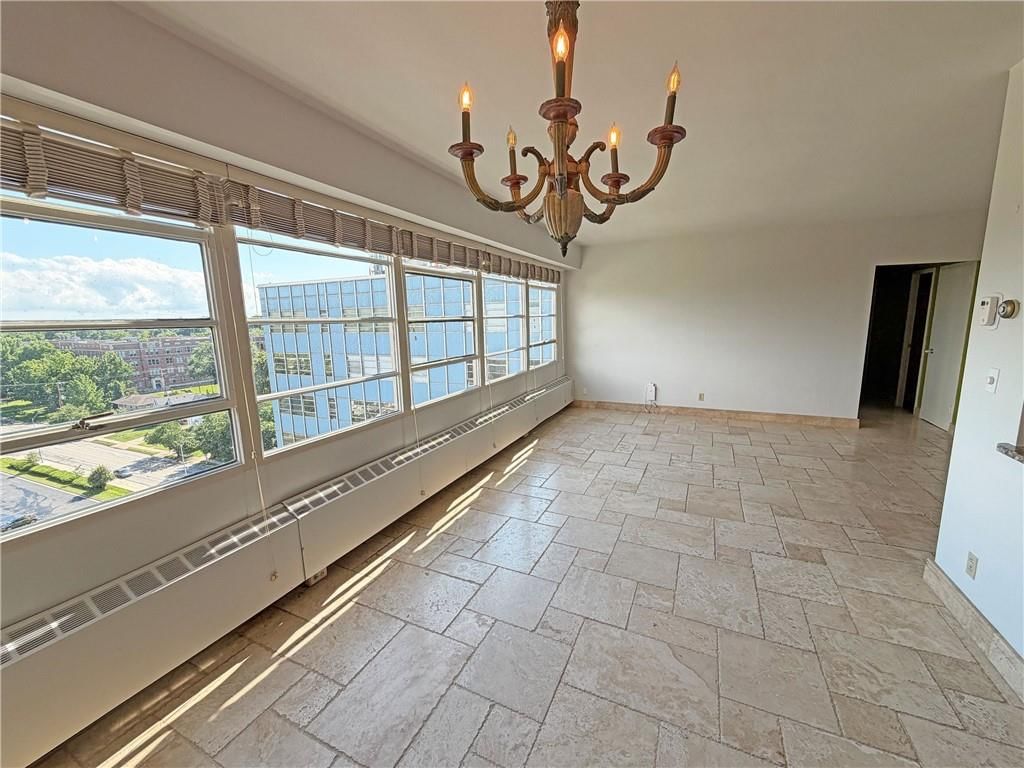 333 W Meyer Boulevard — photo 7