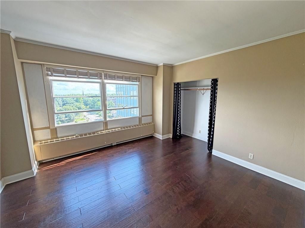 333 W Meyer Boulevard — photo 15