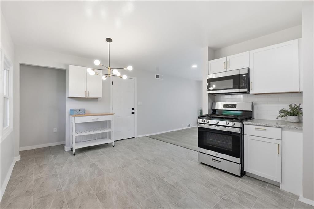 11406 Oakland Avenue — photo 8
