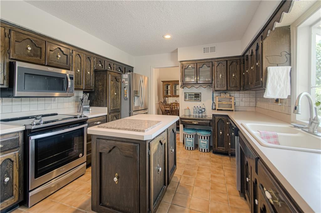 7600 N Park Avenue — photo 14
