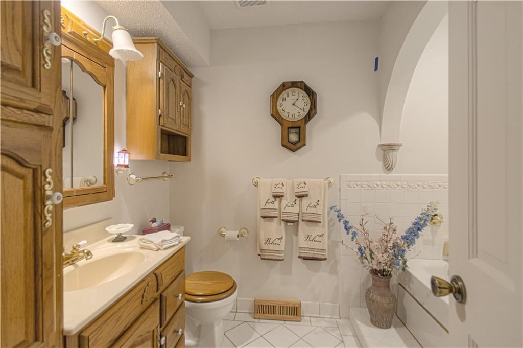 7600 N Park Avenue — photo 24