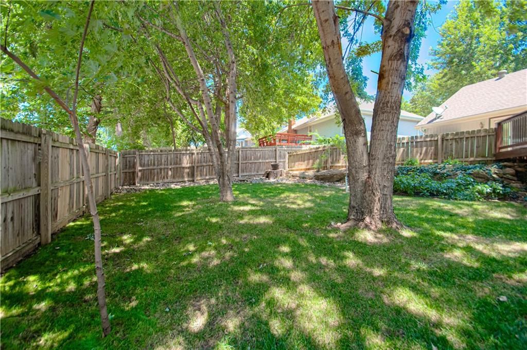 7600 N Park Avenue — photo 40