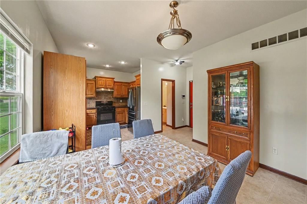 1210 Barnett Avenue — photo 7