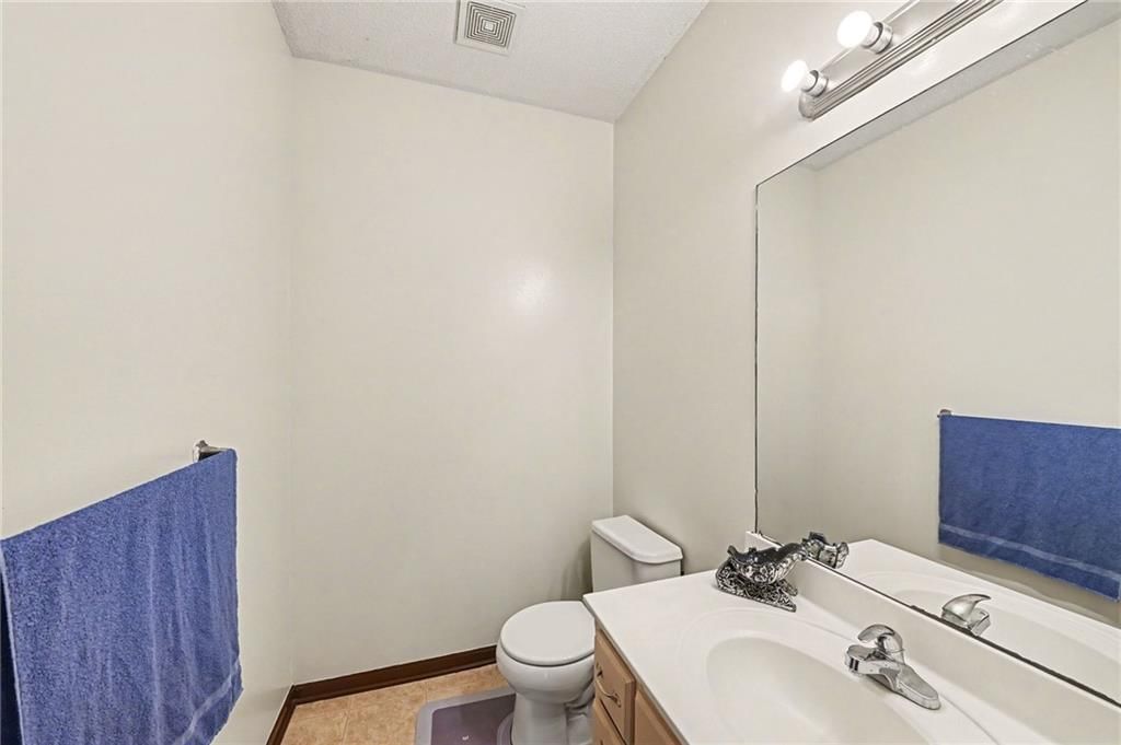 1210 Barnett Avenue — photo 12
