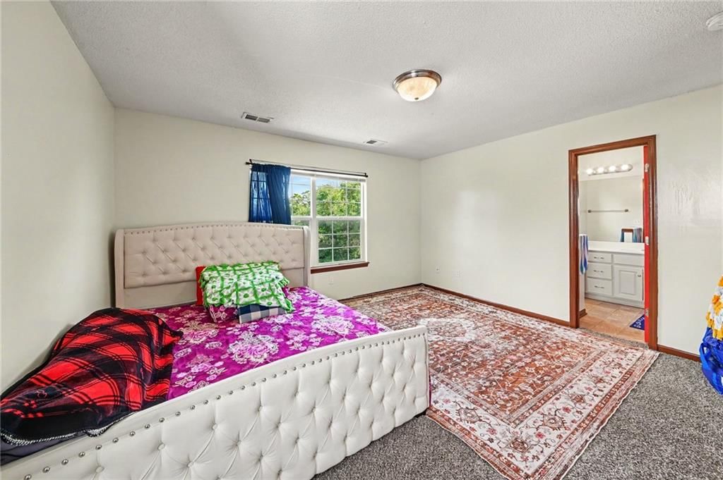 1210 Barnett Avenue — photo 13