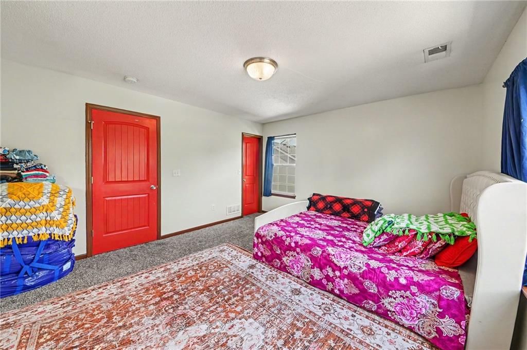 1210 Barnett Avenue — photo 15