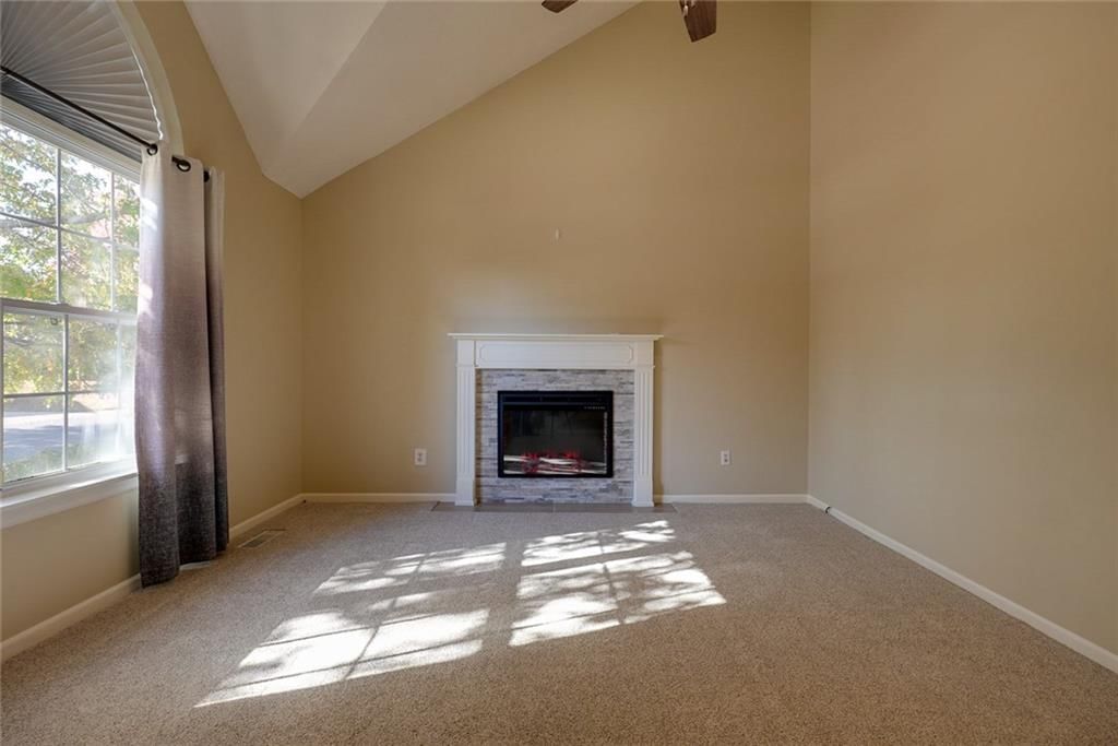 604 SW Nelson Drive — photo 3