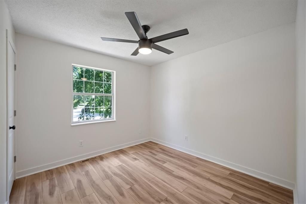 318 SE Bent Tree Drive — photo 10