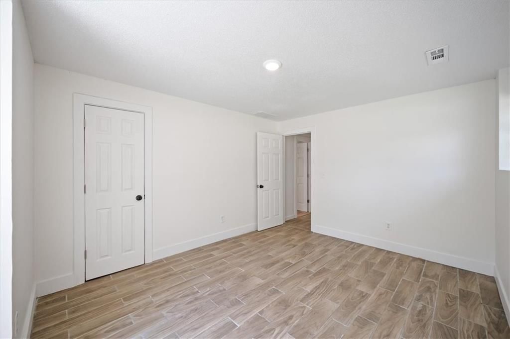 318 SE Bent Tree Drive — photo 16