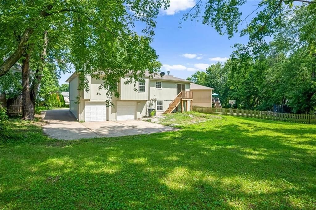 318 SE Bent Tree Drive — photo 20