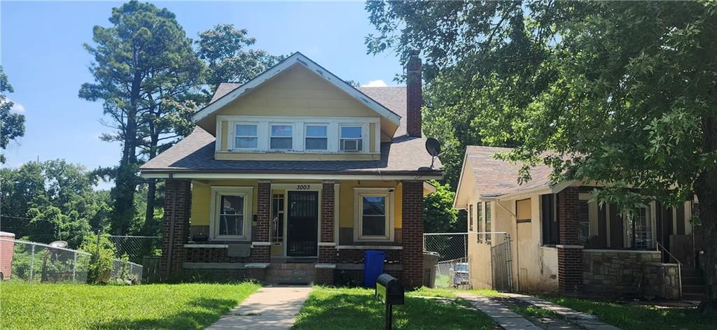 3003 Parkwood Boulevard — photo 1