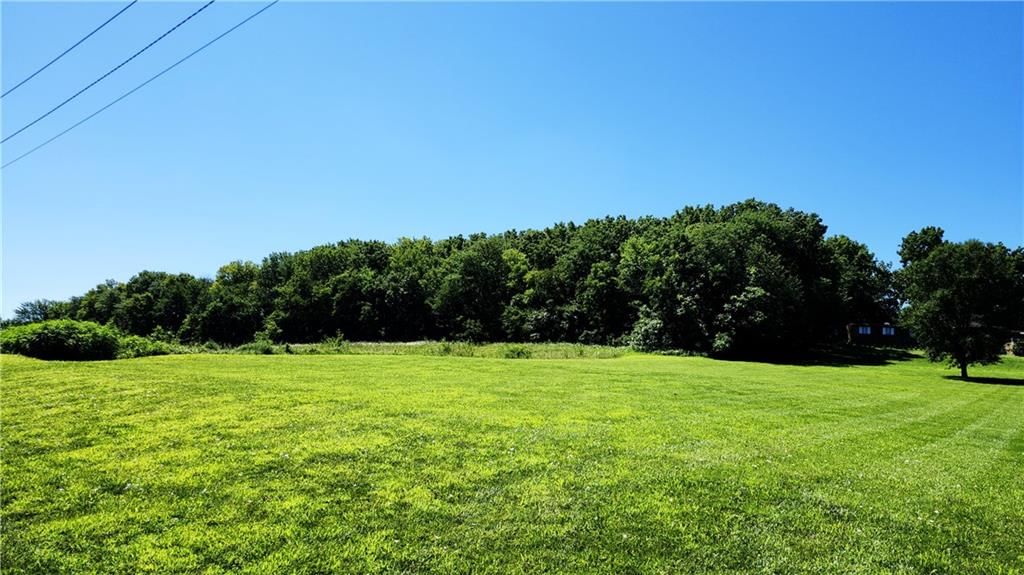 201 Baptiste Drive, Paola, KS: listing photo 3