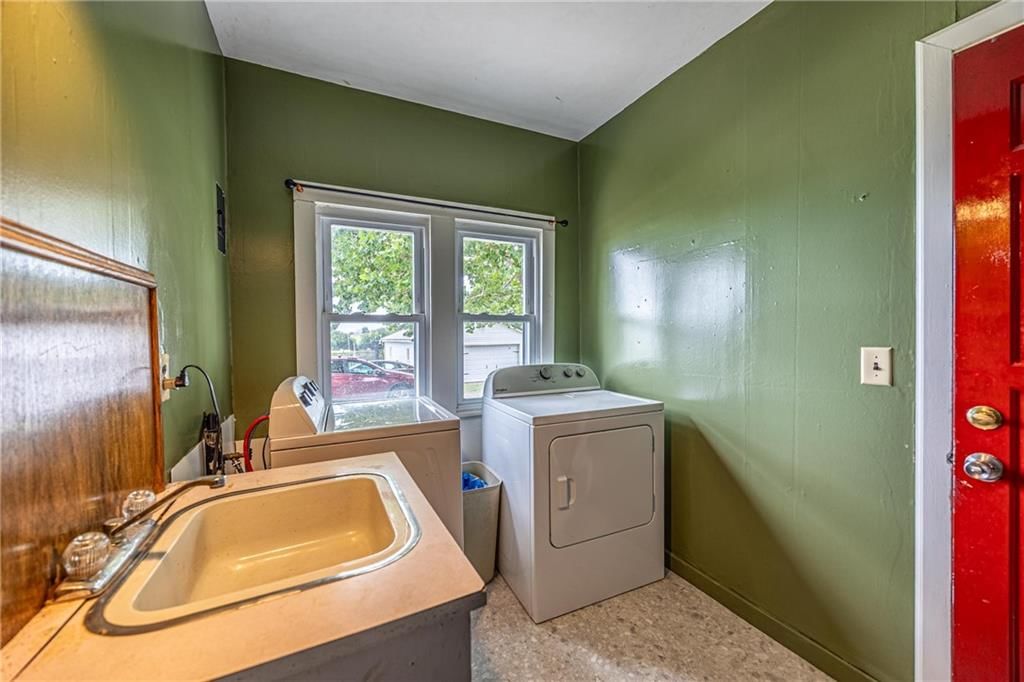 835 NW 950 Road — photo 15