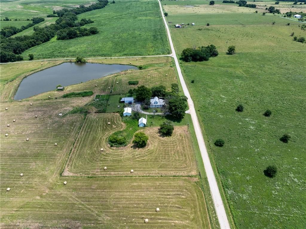 835 NW 950 Road — photo 38
