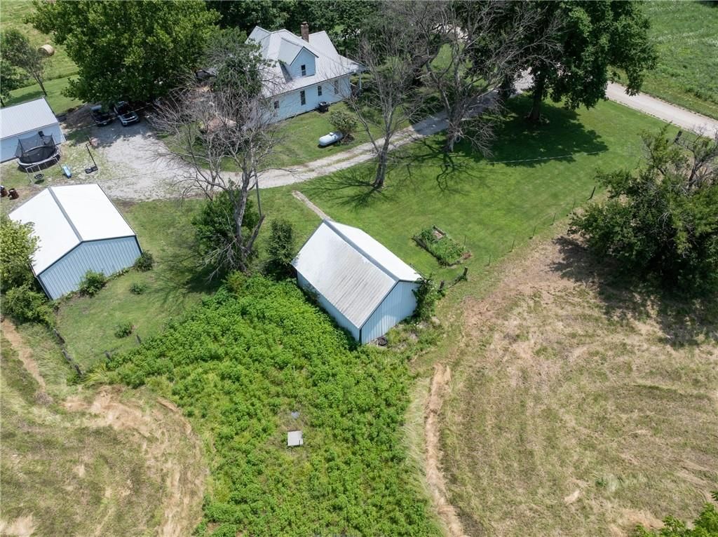 835 NW 950 Road — photo 44