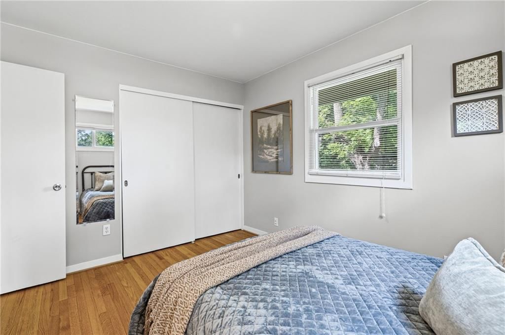 5327 Maple Street — photo 24