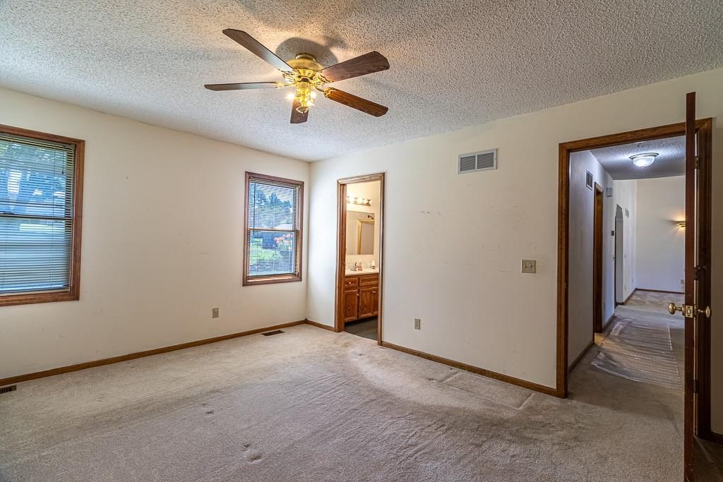 605 Judith Street — photo 17