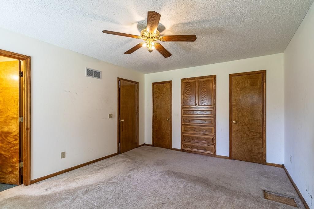 605 Judith Street — photo 18