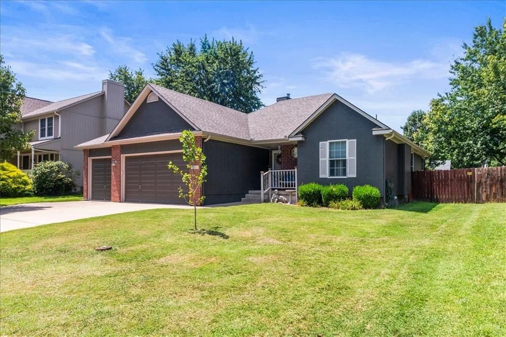 1307 SE Scenic Drive — photo 2