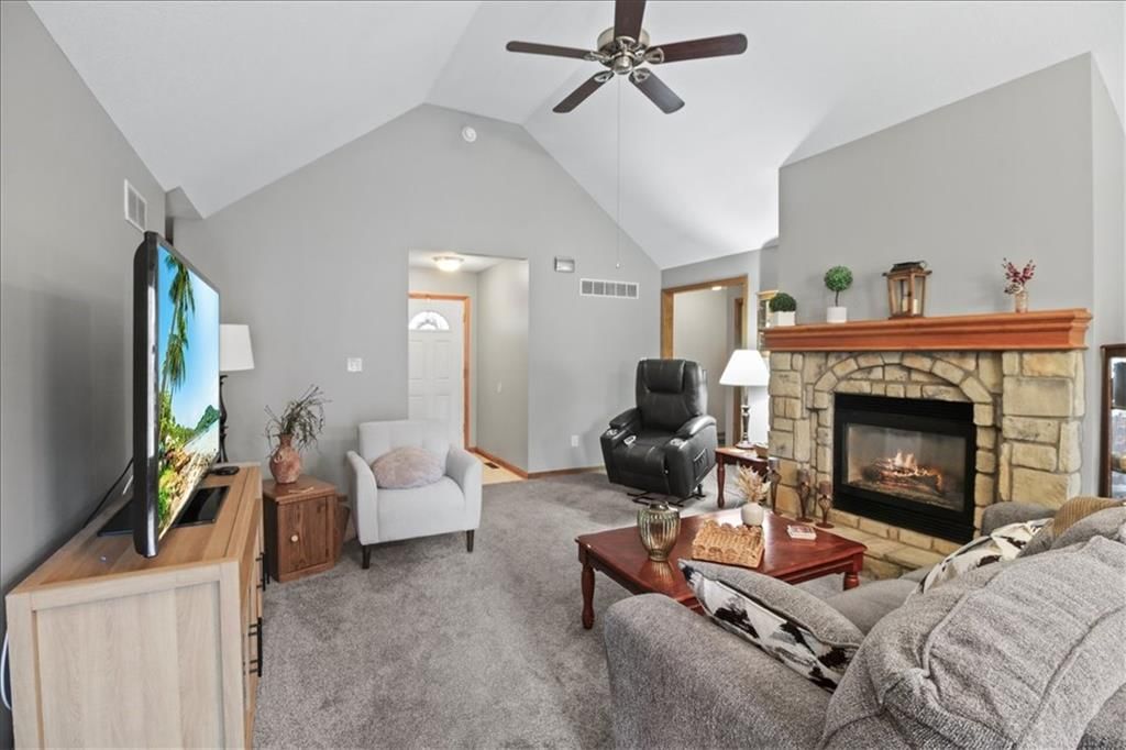 1307 SE Scenic Drive — photo 7
