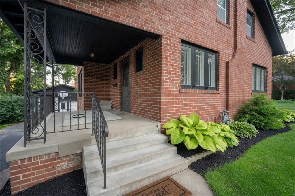 2710 Fairleigh Terrace — photo 3