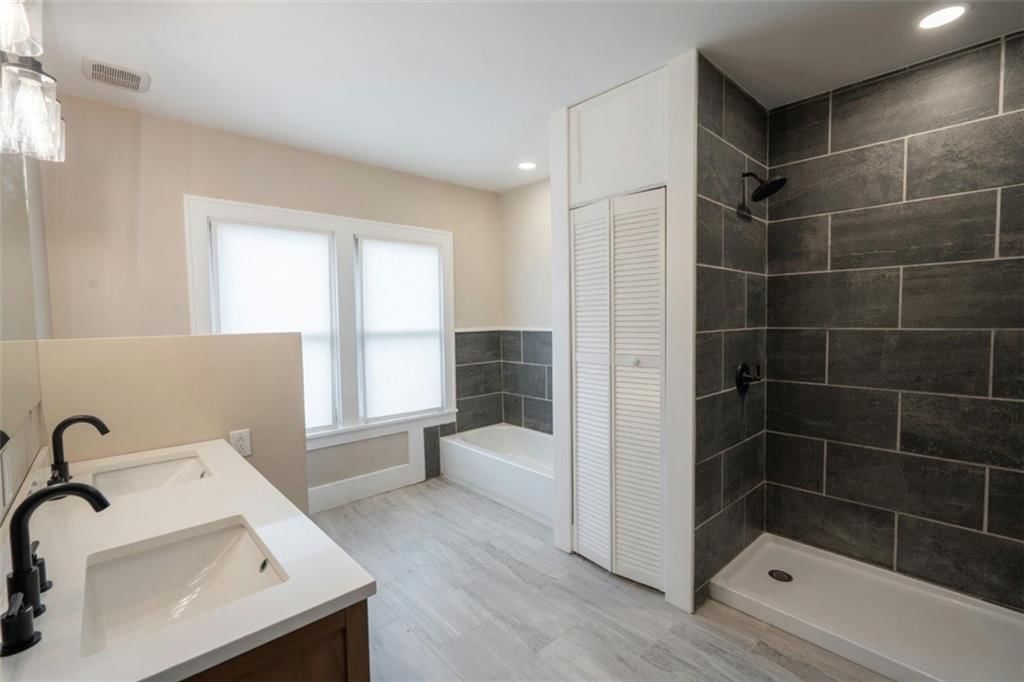 2710 Fairleigh Terrace — photo 10
