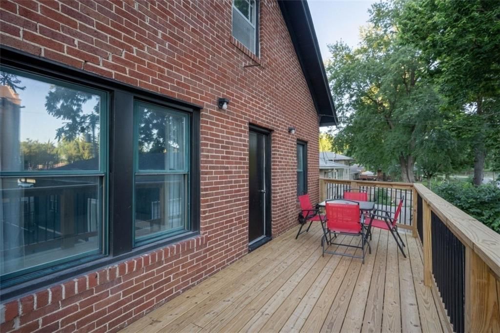 2710 Fairleigh Terrace — photo 17