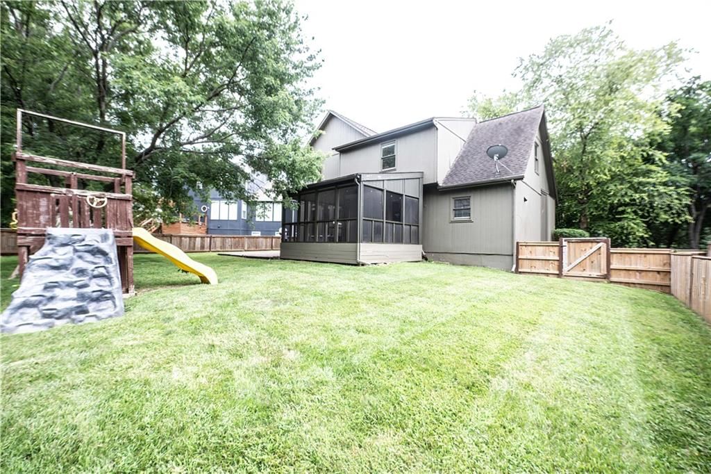 15160 W 153rd Terrace — photo 35