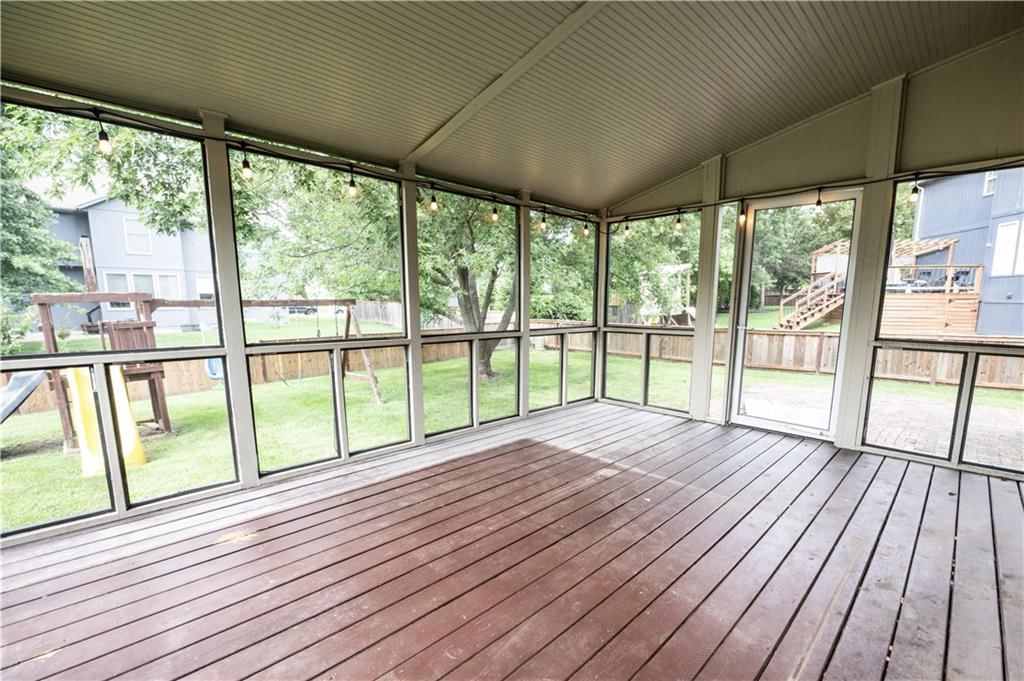 15160 W 153rd Terrace — photo 36