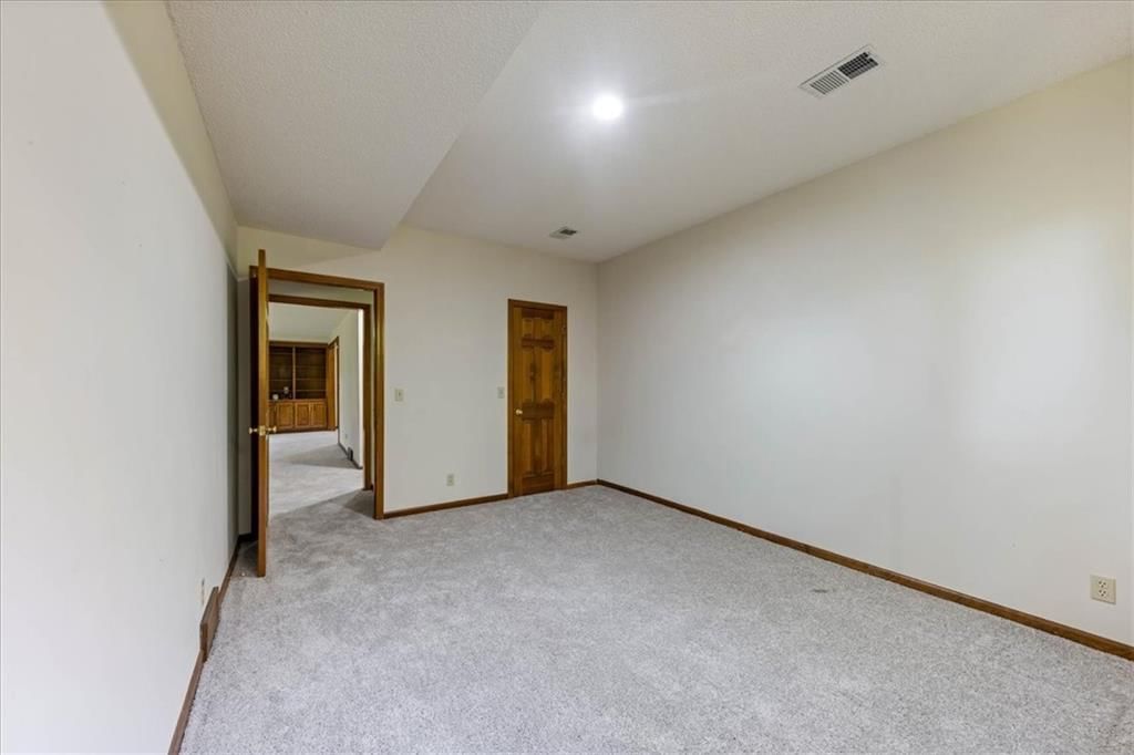 12613 Walmer Street — photo 30