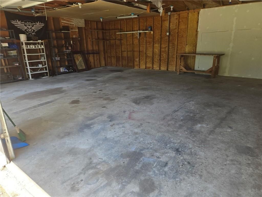 527 N 141st Street — photo 10