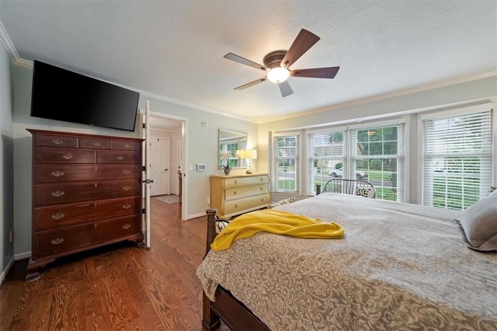 8262 W 117th Street — photo 15