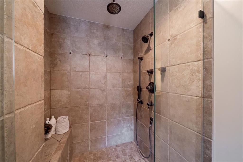 8262 W 117th Street — photo 18