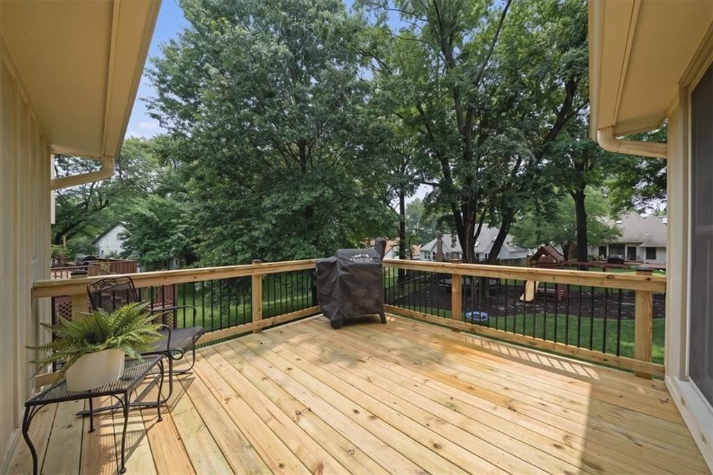 8262 W 117th Street — photo 36