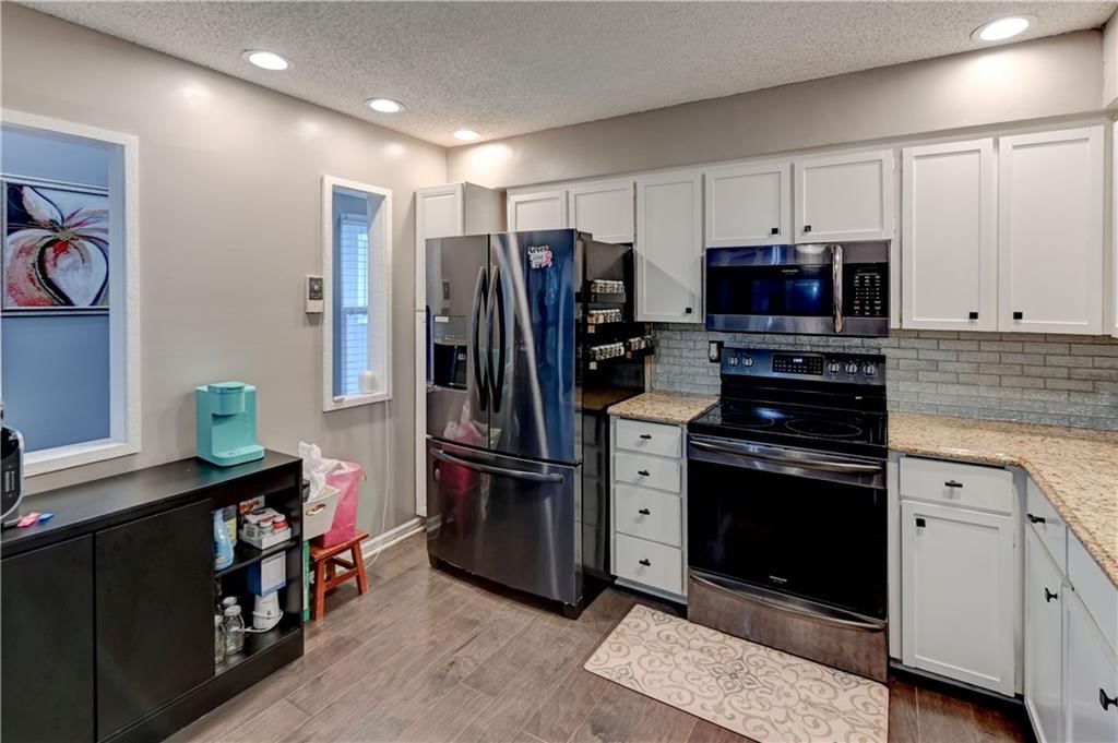 8809 E 109TH Terrace — photo 13